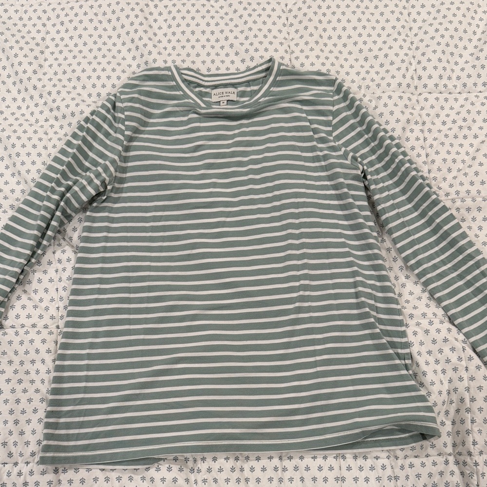 Alice walk Pima cotton long sleeve tee/med. Priced to sell. GUC